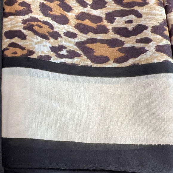 Steve Madden | Leopard Print Scarf - Picture 4 of 4